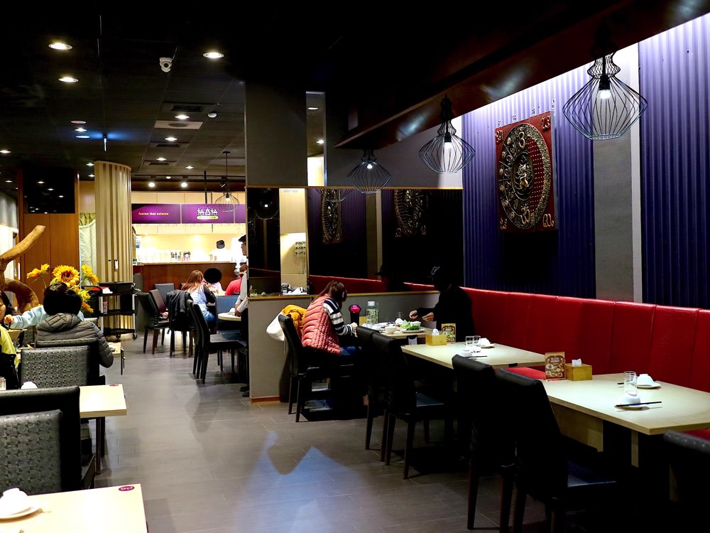 恰凸恰泰式餐廳｜東區泰國料理推薦，吃飽吃好氣氛一級棒！