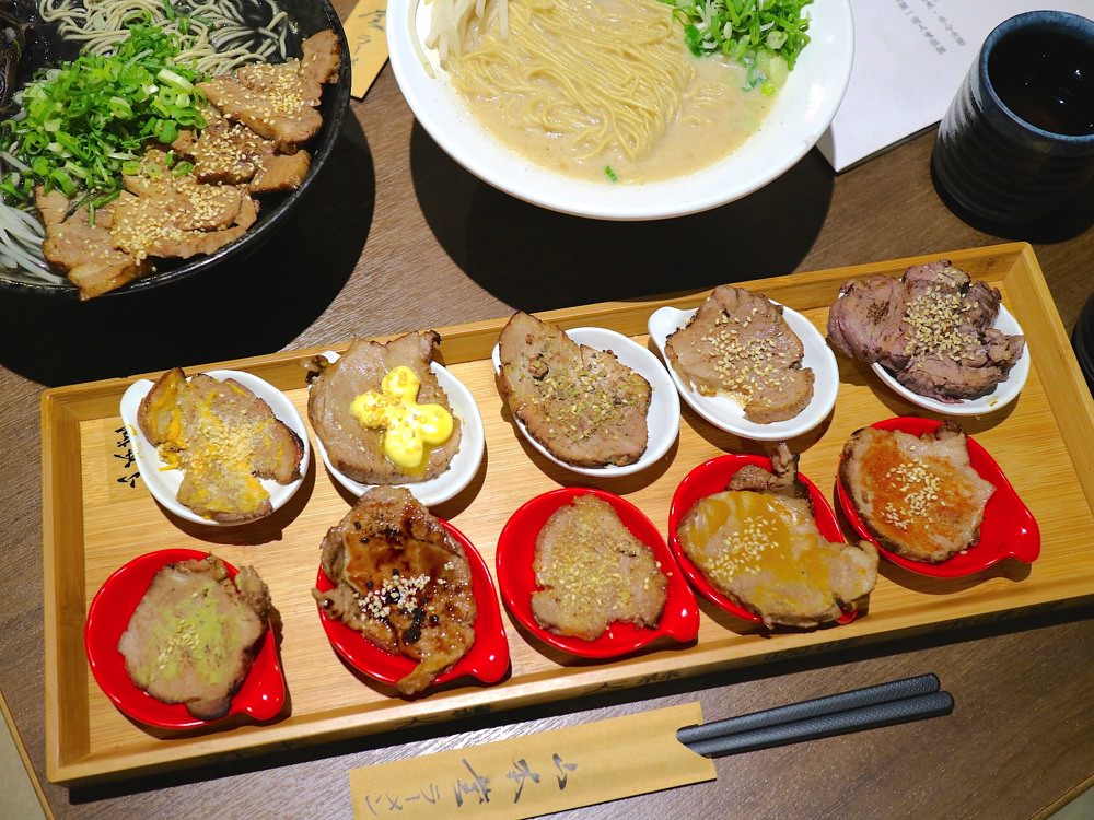 山禾堂日式拉麵-台南館｜最新推出「十色叉燒拉麵」讓你品嘗多種風味叉燒，還有「雨滴蛋糕」跟「花見糰子」讓你感受濃濃的日本風味~