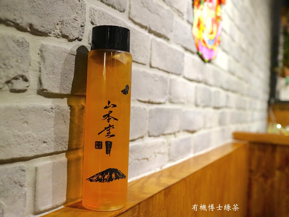 山禾堂日式拉麵-台南館｜最新推出「十色叉燒拉麵」讓你品嘗多種風味叉燒，還有「雨滴蛋糕」跟「花見糰子」讓你感受濃濃的日本風味~