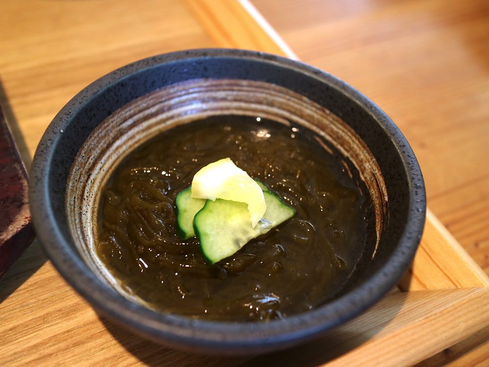 糸満漁民食堂｜沖繩必吃，隱藏工業區的新鮮魚餐廳，必點奶油煎魚套餐！