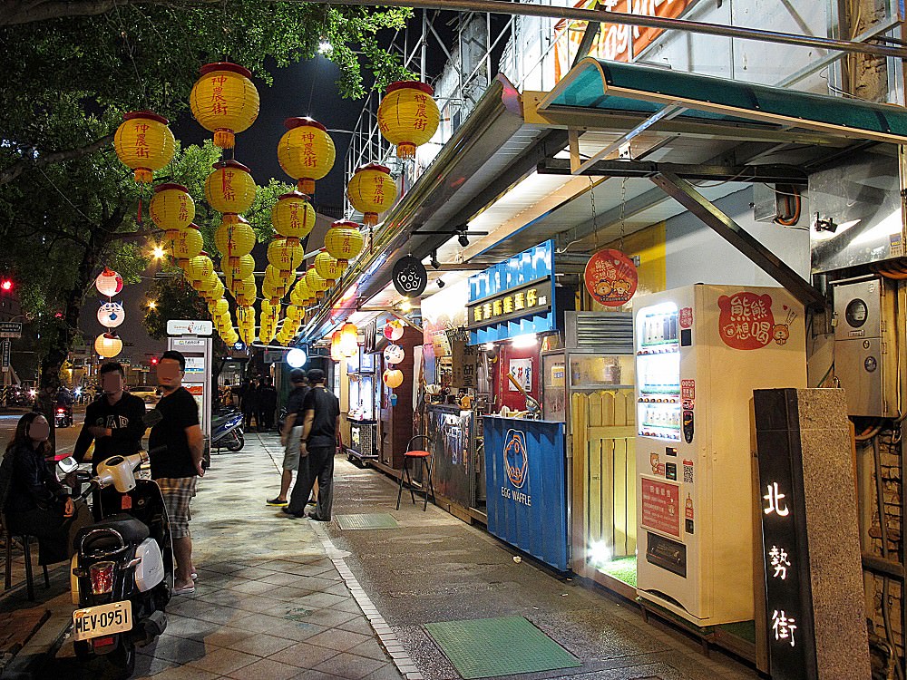 台南一日輕旅遊｜來去台南小旅行，跟著巨鼠玩台南！在地人帶路-美食+文藝路線