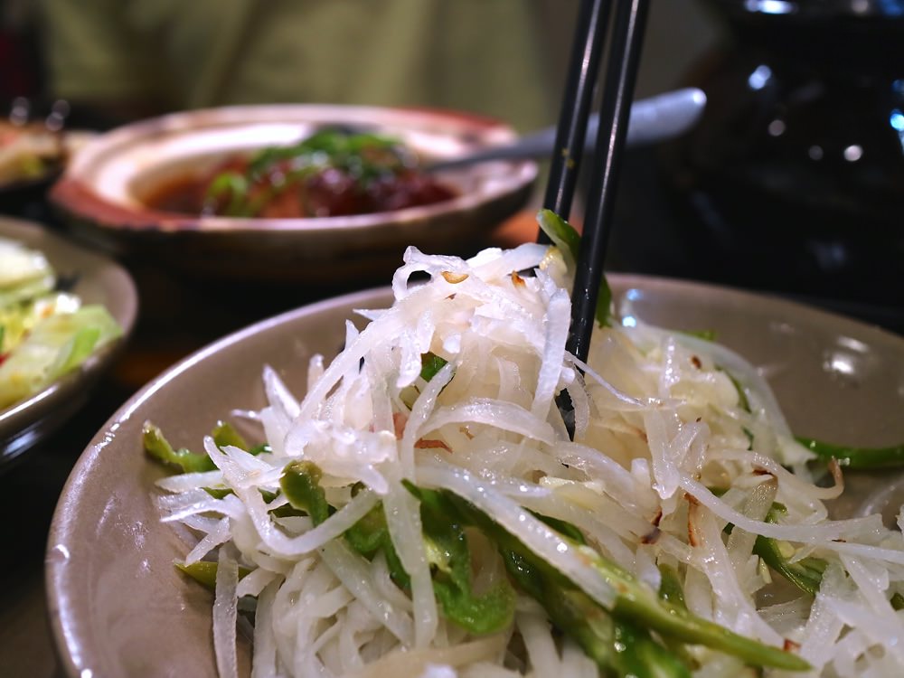 來呷飯川食堂(金華店)：台南超平價川菜館，正宗美味的川菜料理，百元川菜不吃辣也上癮！｜台南聚餐餐廳推薦/台南川菜