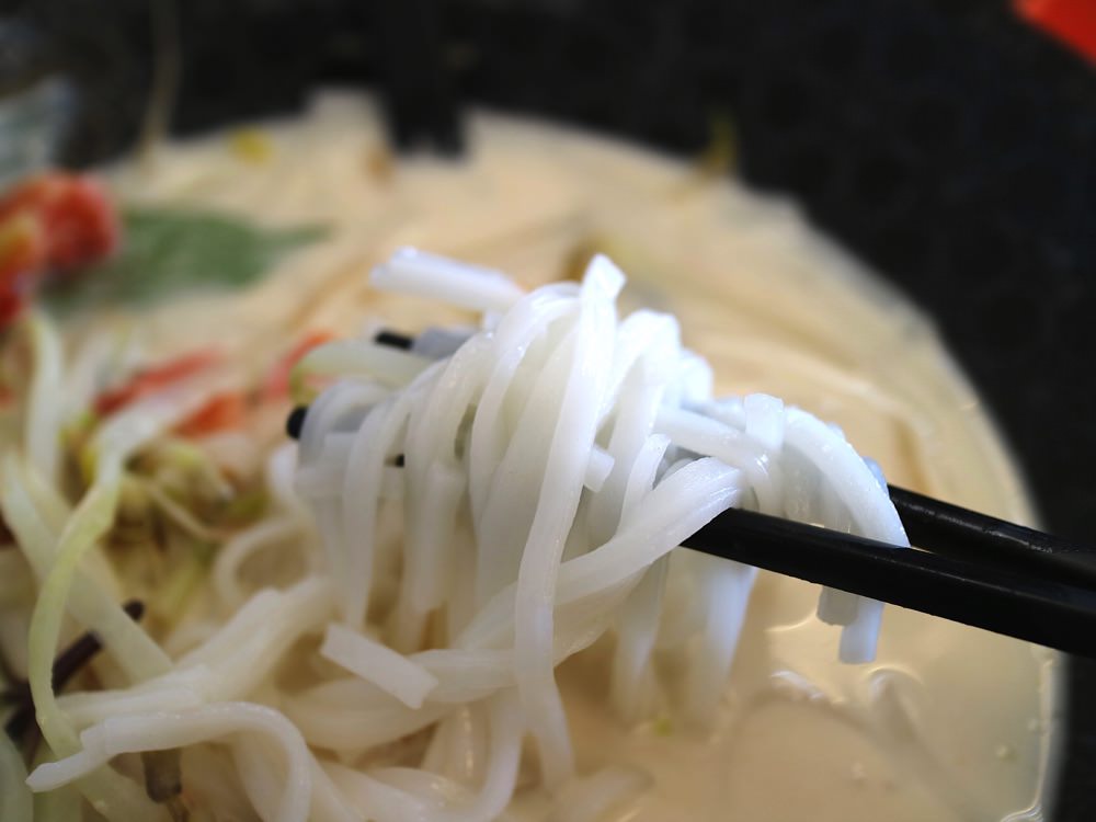 豬鼻子越式創意料理：台南好市多旁的美味越南河粉，平價又美味｜九種湯河粉口味搭配，三種乾拌口味，八種主菜，多種選擇/台南最強｜已搬到台南赤崁樓旁｜台南聚餐美食餐廳推薦