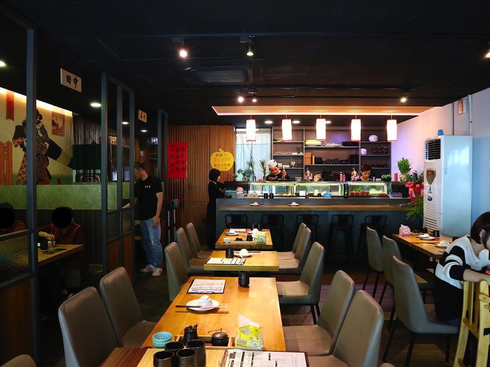 虎尾宮本屋：雲林虎尾的超人氣美味日式料理餐廳，炸蝦壽司超浮誇/日式便當平價美味又飽足｜雲林.虎尾聚餐餐廳推薦/近虎尾科技大學