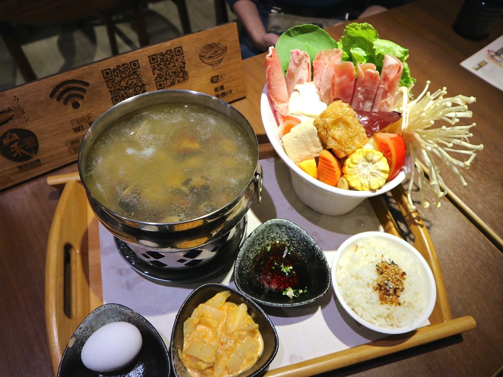 山禾堂拉麵-台南館：台南北區日本拉麵店，免費加麵兩次、無低消，親子也能吃飽又吃好｜大阪燒ＤＩＹ有趣又好玩｜近台南好市多