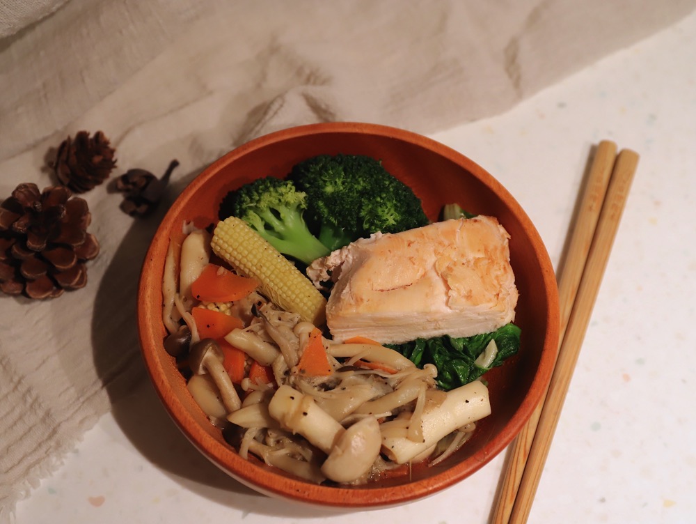 餘元堂舒肥雞胸肉：即食雞胸肉.舒肥製法嫩口不柴.熱水回溫就能直接吃.增肌減脂料理超方便/附雞胸肉食譜/全台宅配.台南可自取
