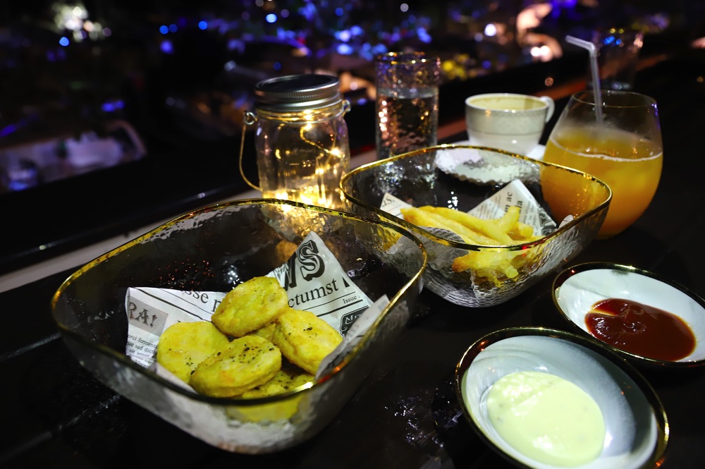 Visions微醺餐酒館：台南安平必訪！隱身亞果遊艇園區內的微醺酒吧，情侶約會浪漫景點｜台南景觀餐廳