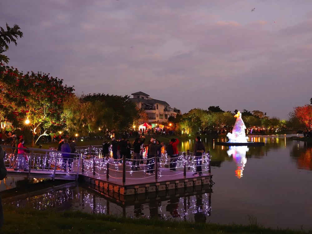 2020月津港燈節 yuejin lantern festival：台南每年必玩必去必逛景點/浪漫鹽水小鎮/橋南老街/連成巷/月光之城-月之美術館/(至2020.02.16)