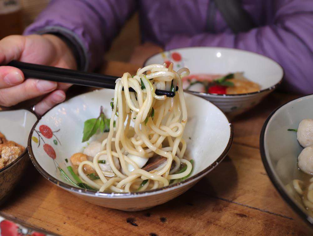 一口麵 Yi kou boat noodle：來自泰國的正宗泰國船麵.一口麵/全台唯一的泰國一口麵！不用飛泰國，台南就能吃到了!!!｜台南異國料理/泰國料理