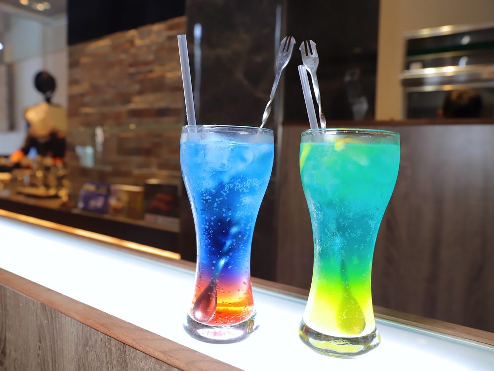 福豆屋-安平店：全台唯一！單點鐵板燒料理，無限次數點/超豪華自助吧+配餐，壽喜燒.火鍋.肉品.蔬食海鮮.炸物.肉燥飯.現煮拿鐵咖啡調飲.精品冰淇淋全部任你吃.自助吃到飽｜台南精緻鐵板燒吃到飽推薦.台南聚餐餐廳推薦