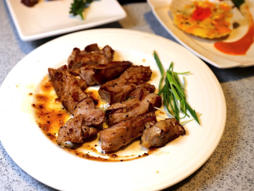 福豆屋-安平店：全台唯一！單點鐵板燒料理，無限次數點/超豪華自助吧+配餐，壽喜燒.火鍋.肉品.蔬食海鮮.炸物.肉燥飯.現煮拿鐵咖啡調飲.精品冰淇淋全部任你吃.自助吃到飽｜台南精緻鐵板燒吃到飽推薦.台南聚餐餐廳推薦