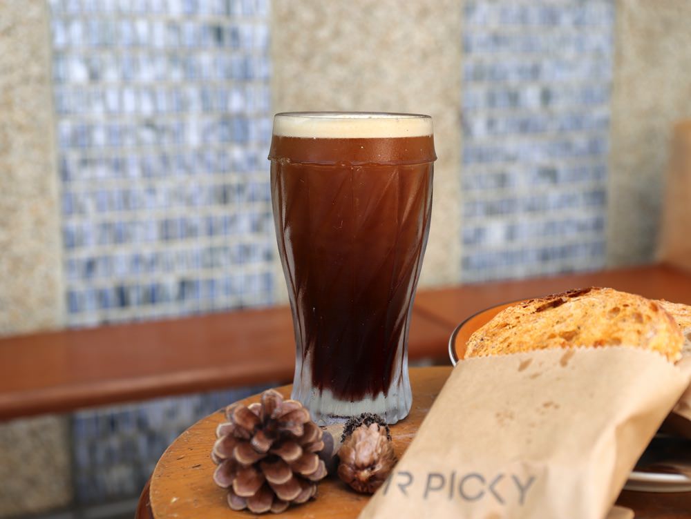 MR PICKY Roasters/更名為MR PIKI Roasters：在台南百年老屋前喝咖啡｜隱身台南巷弄內的咖啡隨行吧，用咖啡開啟一天的活力，輕食組合超划算！