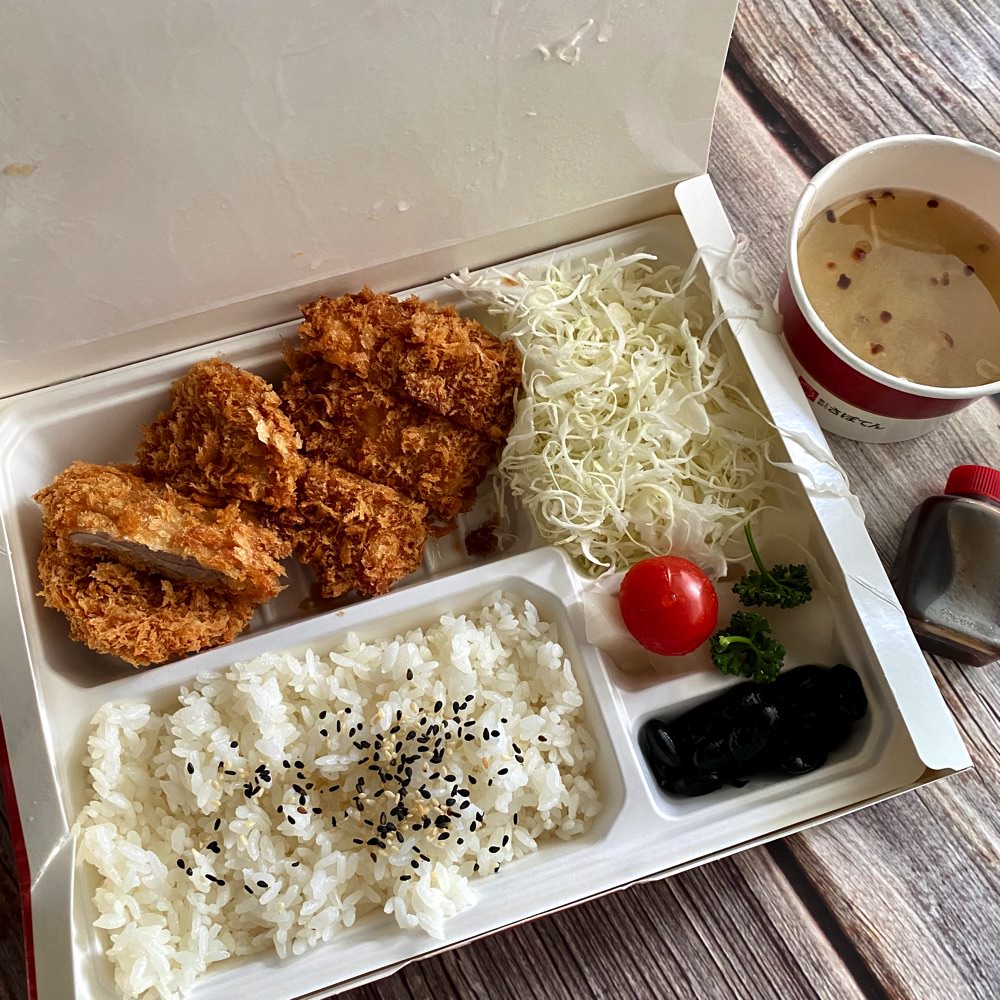 勝博殿：外帶豬排便當，方便又實惠/熊貓外送.優食外送ubereats 都有外送到府的服務