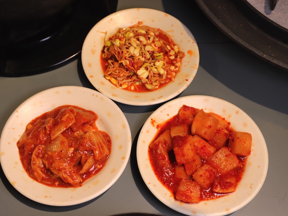 豬頭妹韓式燒肉：新開幕韓式燒肉只要299元起就能燒肉.韓式料理吃到飽/壽星禮.四人用餐當日壽星免費招待.當月九折優待/台南吃到飽餐廳推薦