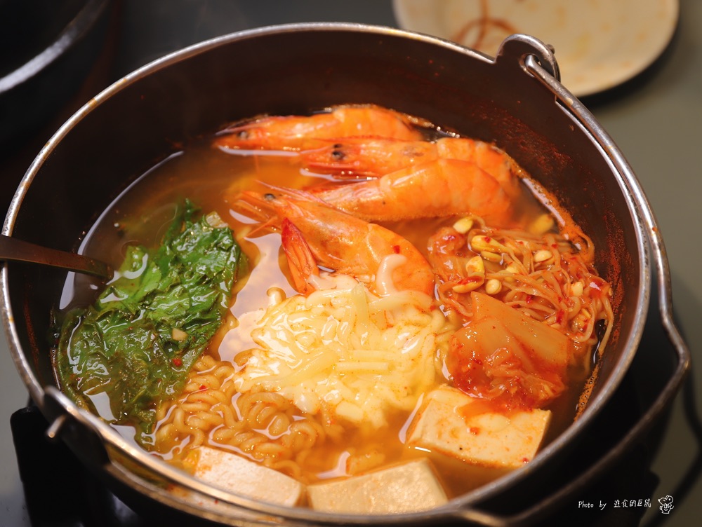豬頭妹韓式燒肉：新開幕韓式燒肉只要299元起就能燒肉.韓式料理吃到飽/壽星禮.四人用餐當日壽星免費招待.當月九折優待/台南吃到飽餐廳推薦