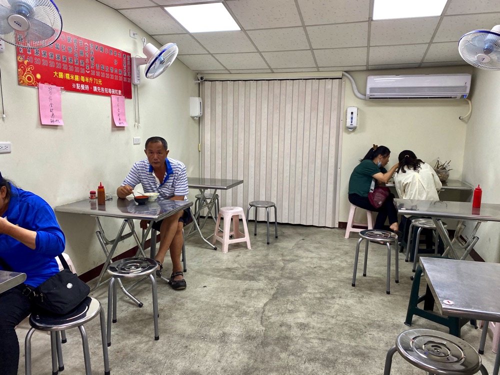 台南東山美食旅遊趣！東山老街除了東山鴨頭，這幾家也是必吃的在地美味！/東山肉圓.人氣豆花.你吃過嗎?/東山必吃銅板美食推薦