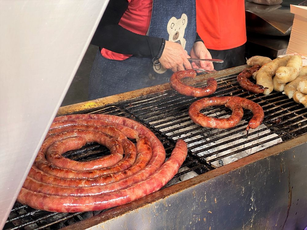 大埔大腸香腸：屏東隱藏版40年老店美食小吃~在地人推薦必吃銅板美食! 免費味噌湯無限任你喝/近屏東火車站/烤肉用生香腸販售