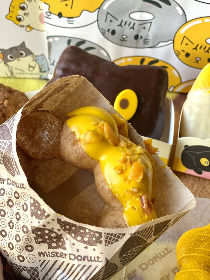 Mister Donut新品開箱/最新推出-黃阿瑪的後宮生活聯名款夏日限定芒果口味甜甜圈/多種可愛周邊產品同步推出/Uber Eats. Foodpanda外送