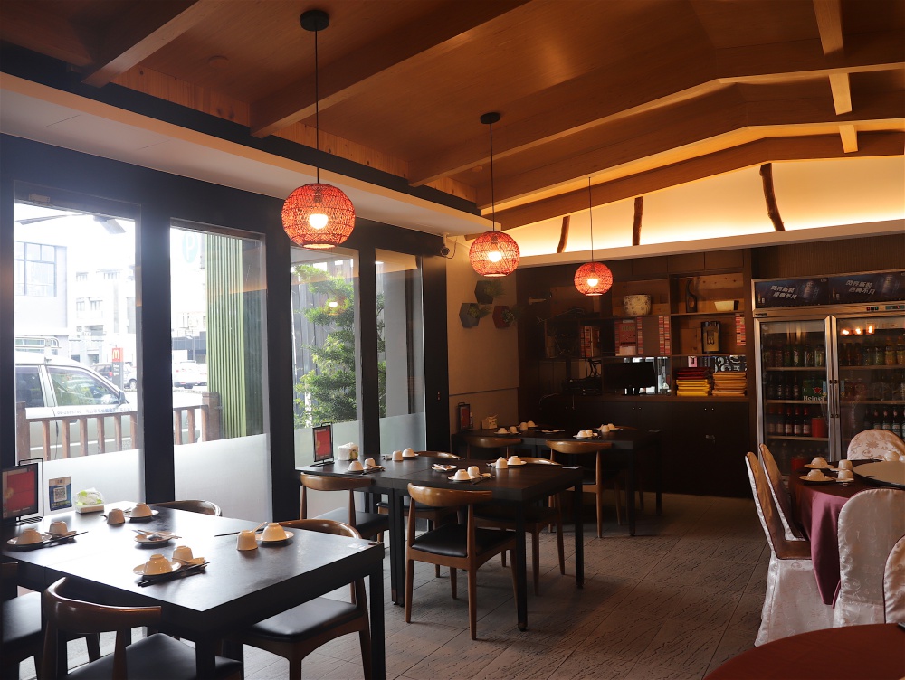 LA 時尚川菜善化店：台南超人氣川菜館.道地川菜結合新料理手法.給你新時尚味蕾饗宴/大推經典片皮烤鴨/台南善化節慶聚餐餐廳推薦