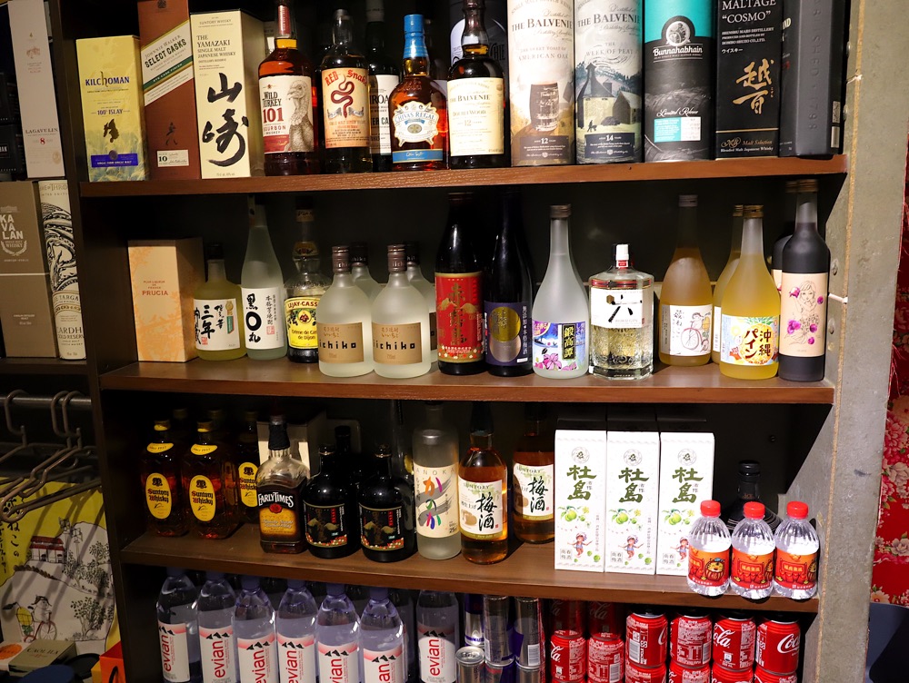 芙蓉鳥燒居酒屋：台南赤嵌樓旁的人氣日式居酒屋.日本梅酒搭超美味串燒.讓你一秒到日本