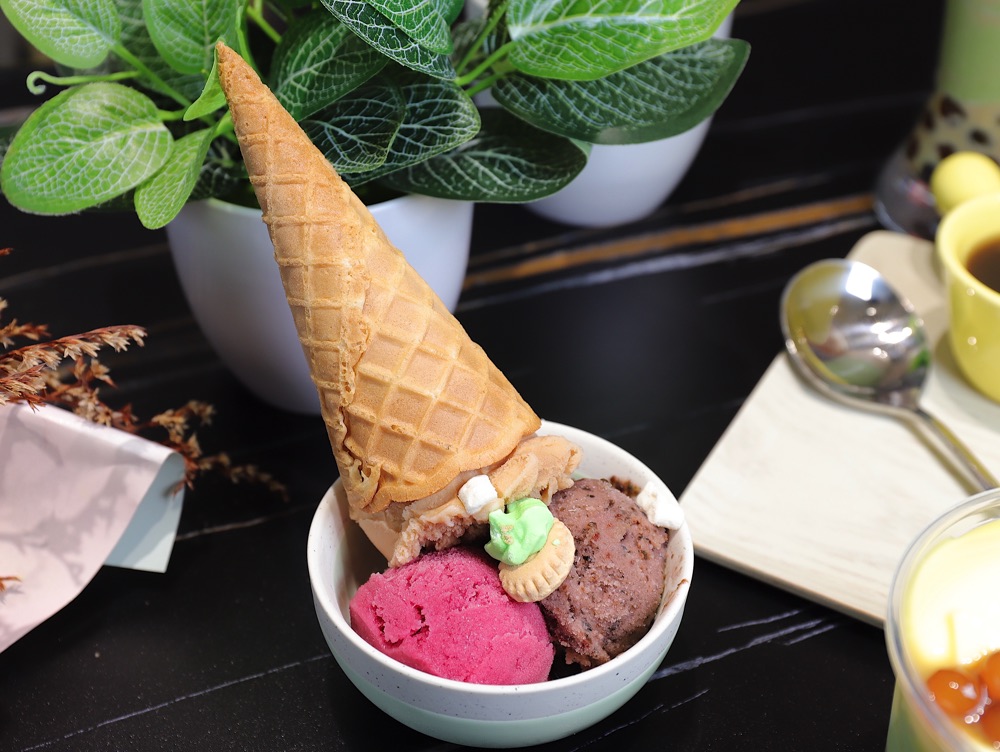 植朵 輕甜品-西港店:隱藏台南西港的創新甜點飲料店.茶飲甜湯冰品奶酪通通有/冰淇淋雪酪多達百種口味.奶酪甜嫩迷人