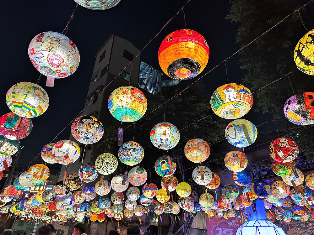 2023台南府城普濟燈會/展期超限定!號稱新春必逛全台十大燈會之一! 浪漫手繪花燈展只到2/11