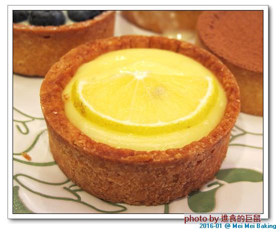 Mei Mei Baking：(台南。純手工甜點。宅配/自取) Mei Mei Baking。天然手工之作，幸福水果塔。滿滿水果，吃了甜蜜蜜的愛心甜點。