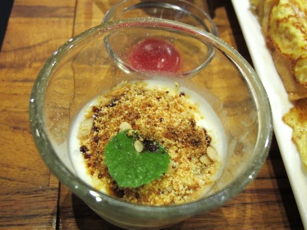 日光徐徐(成功店)：(台南。中西區美食) 日光徐徐（台南成功店）/ 全天候早午餐 只要$188 。份量十足的美味餐點，用『日光徐徐』來開始一天的活力吧！