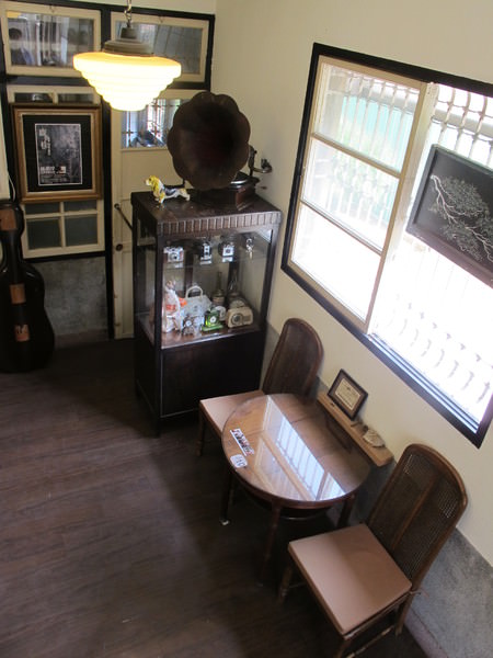 鹿角枝咖啡：台南老屋餐廳『鹿角枝』~ 悠閒的早午餐  享受綠的陪伴