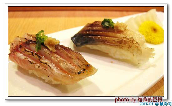 城壽司：（台南。安平區美食）城壽司 / 吃得到新鮮漁獲＆少見魚類。套餐單點通通有！還有會跳舞的『炒烏龍』唷～