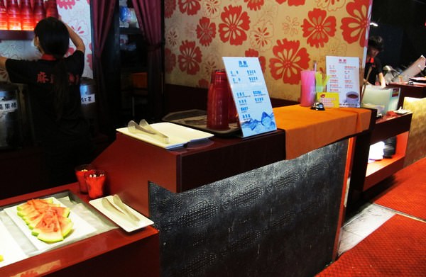 麻辣風暴(北門直營店)：平價火烤兩吃吃到飽就在{麻辣風暴}