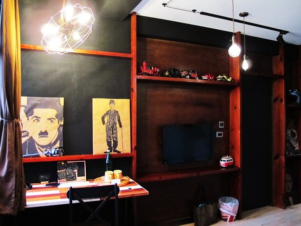 House Inn House 屋中之屋：（台南。中西區住宿）『House inn House 設計x旅宿』 衛民街個性旅宿。近台南火車站。