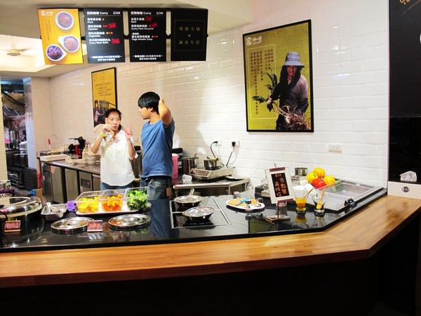 家咖哩(台南成大店)：『家咖哩(台南成大店)』疼惜大地、誠食生活的好咖哩