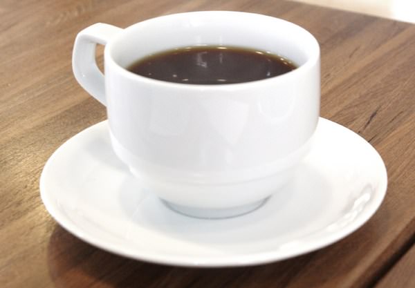 TWIN coffee 咖啡 云：{台南。東區美食}{T'WIN coffee。咖啡'云} 自家烘焙咖啡。精緻早午餐。日式厚鬆餅專賣