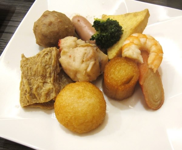 珍杏擱牛奶鍋物：{珍杏擱牛奶鍋物}來自牧場直送鮮奶的超濃“珍正“牛奶鍋