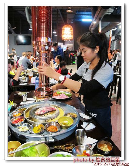 燒出名堂：（台南。東區美食）『燒出名堂』台南也吃得到道地韓國烤肉。用汽油桶烤肉。大口吃肉大口喝酒的好地方~