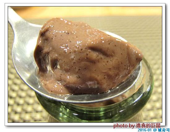 城壽司：（台南。安平區美食）城壽司 / 吃得到新鮮漁獲＆少見魚類。套餐單點通通有！還有會跳舞的『炒烏龍』唷～