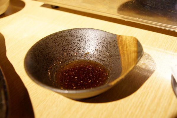 富士山龍 フジヤマドラコン(台灣內湖店)：(台北。內湖區美食) 『富士山龍』日本職人熱情延燒，一手燒肉一手角嗨跟著巨鼠體驗日本道地居酒屋的豐沛能量吧！！