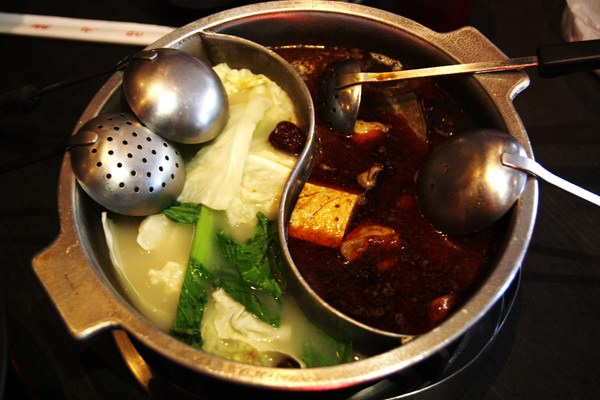 麻辣風暴(北門直營店)：平價火烤兩吃吃到飽就在{麻辣風暴}