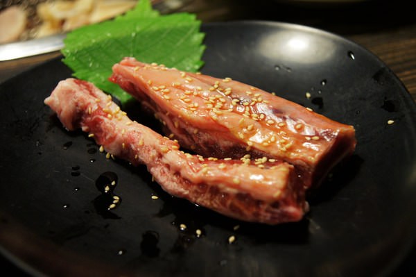 燒肉眾雙和板南店(雙和板南店)：(新北。中和區美食) 『燒肉眾-雙和板南店』燒烤吃到飽。三種消費方案，任你挑，保證讓你吃飽飽，肚飽眼皮鬆! 好吃好睡好幸福~