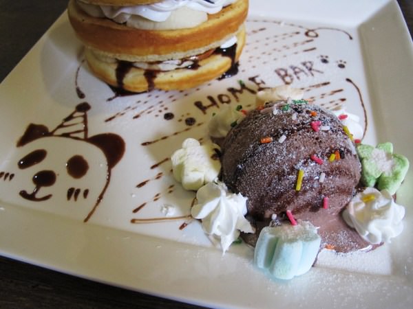 窩吧：（台南。東區美食）『窩吧』台南老屋。厚鬆餅塔專賣。