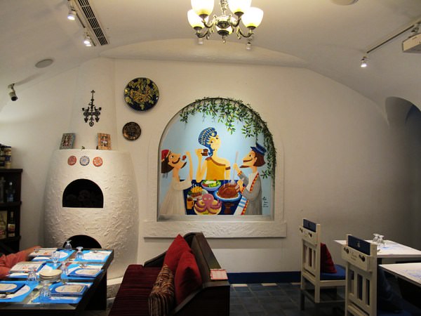 希臘秘密旅行Traveler Kitchen(中港店)：出發！一起到“希臘”秘密旅行～吃喝玩樂去～
